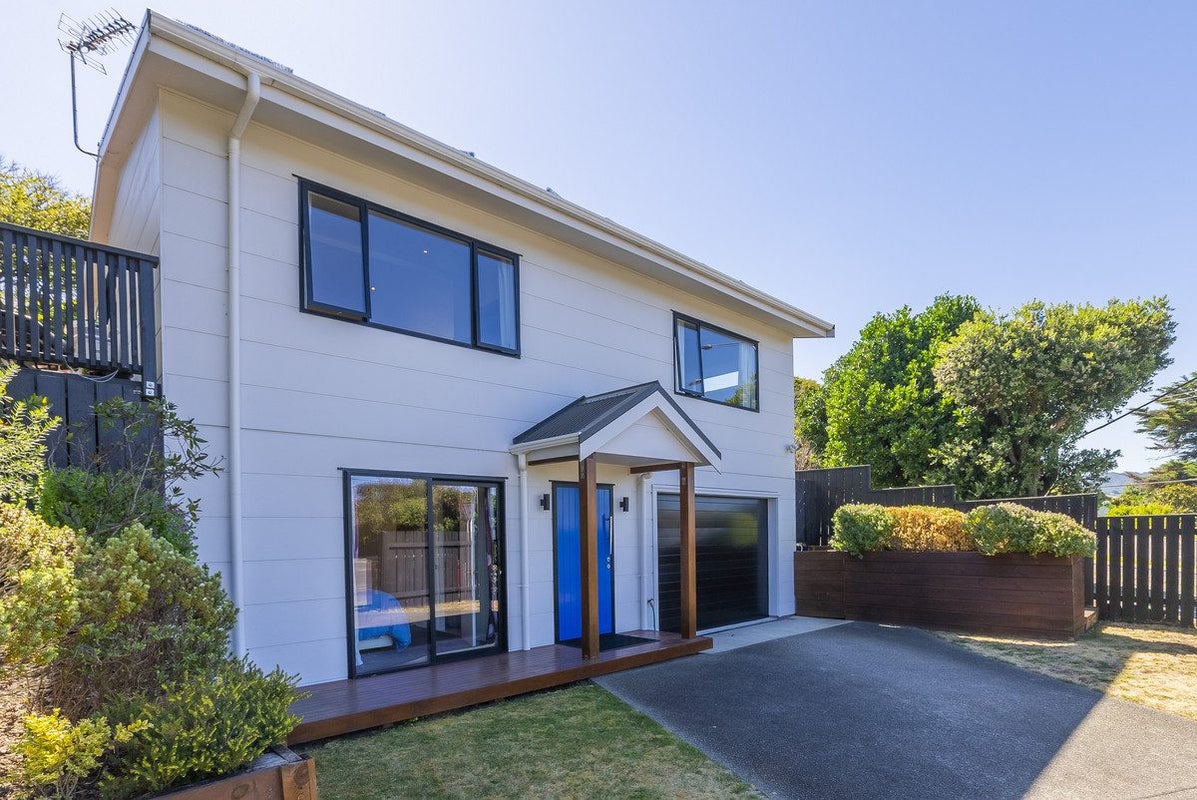2/69 Golf Road, Paraparaumu Beach, Paraparaumu - Carousel 1