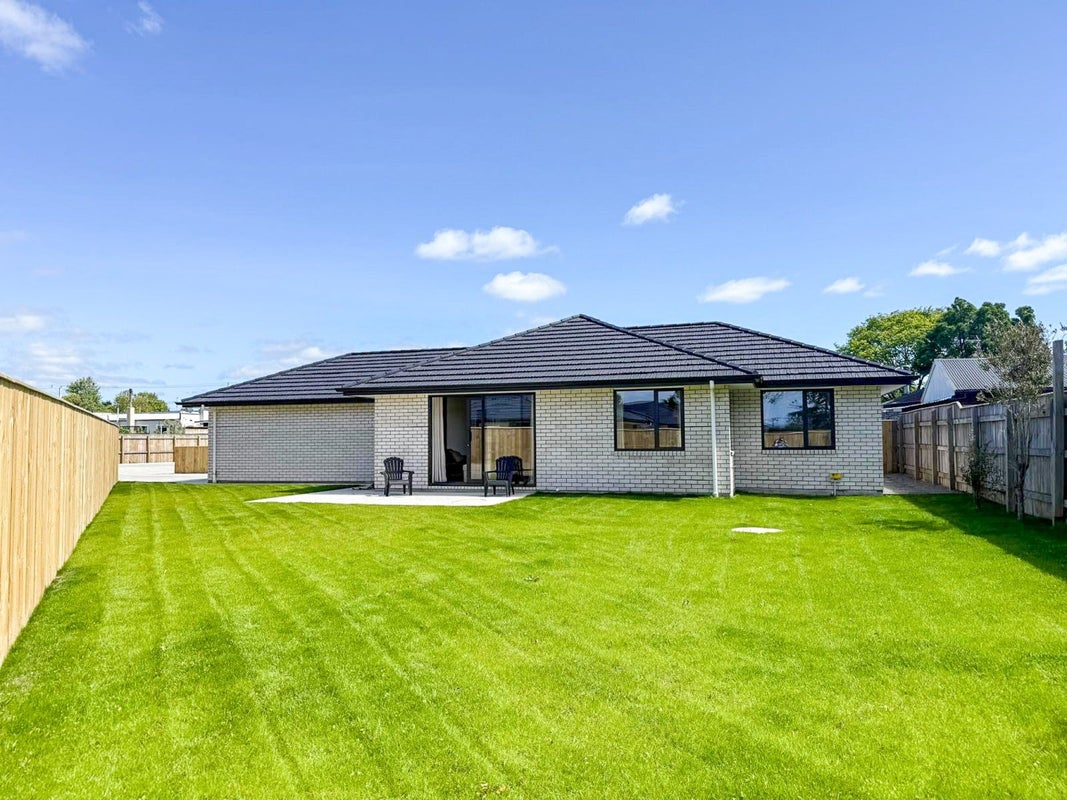 93/3 Harley Street, Solway, Masterton - Carousel 30