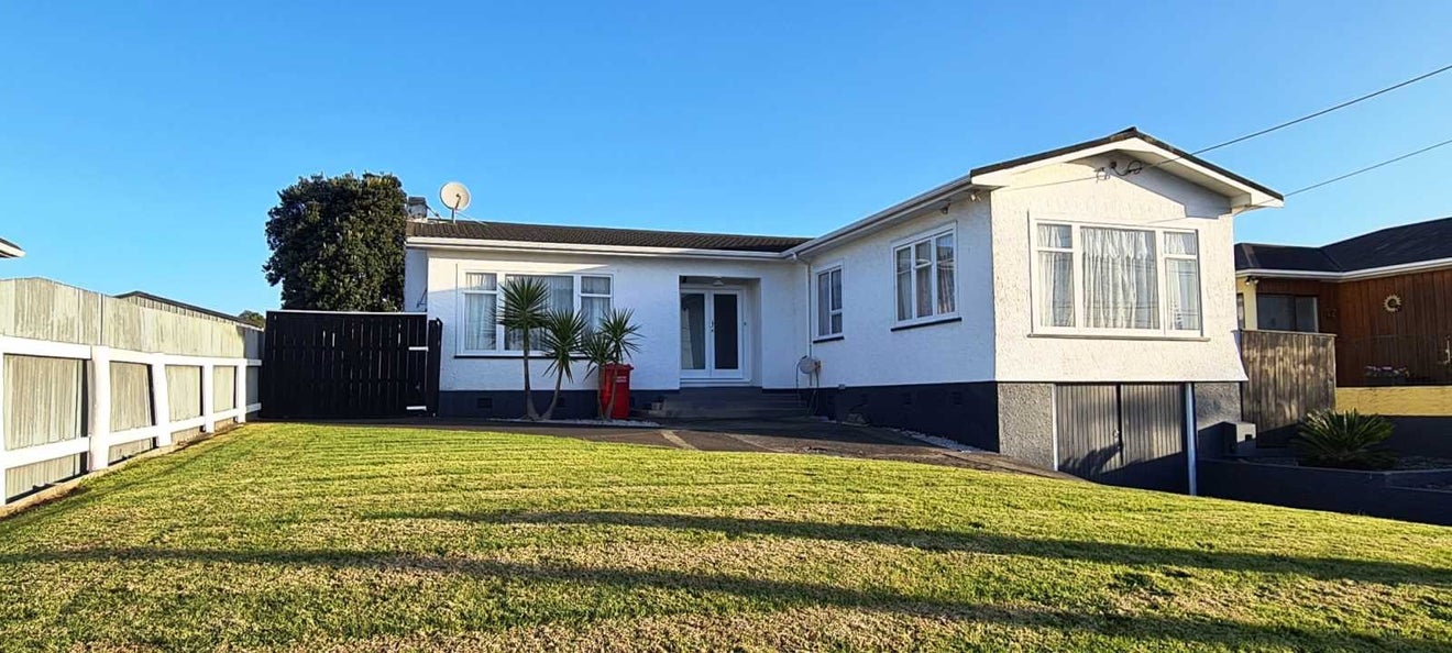 77 Puriri Street, Gonville, Whanganui - Carousel 1