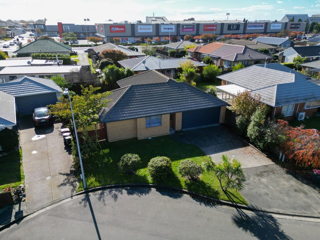 9 Topham Lane, Hornby, Christchurch - Carousel 1