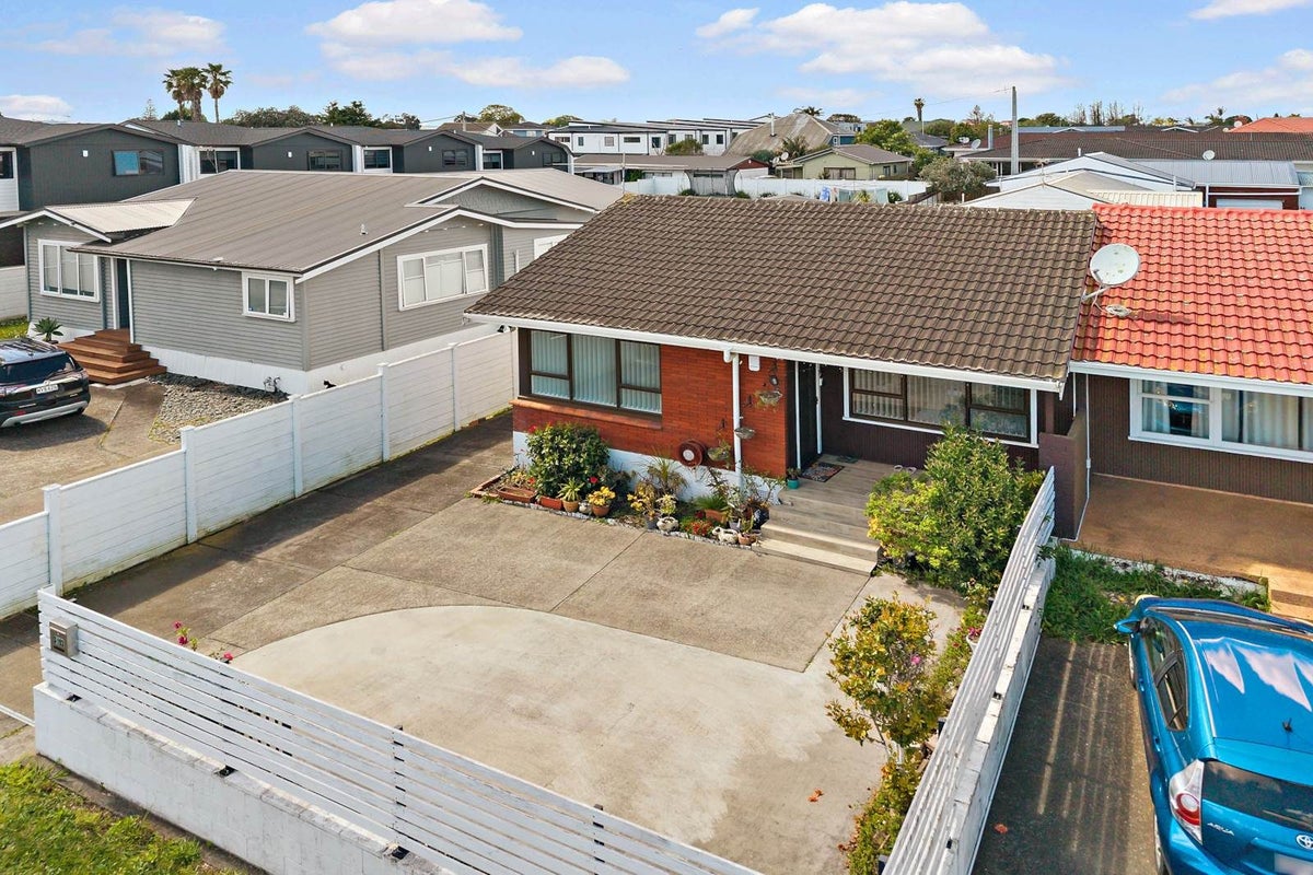 3/193 Shirley Road, Papatoetoe, Auckland - Carousel 2