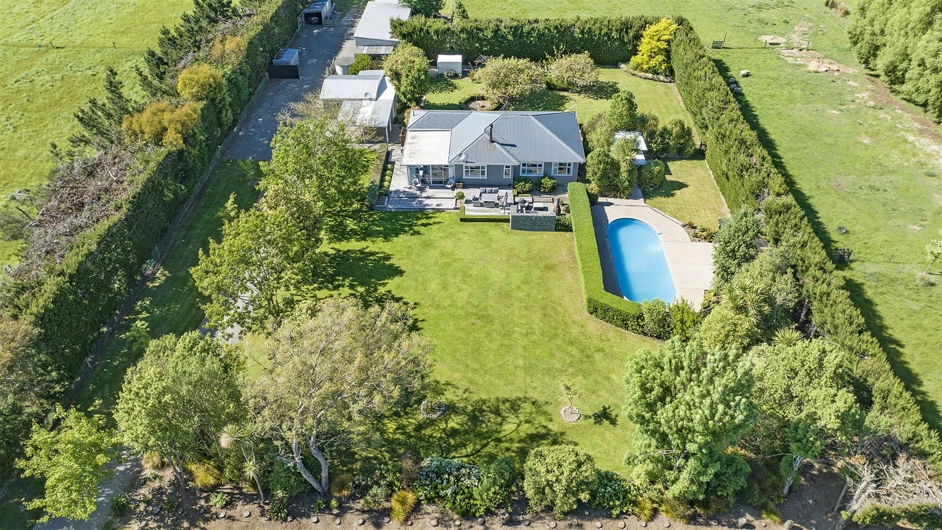1/81 Wild Road, Christchurch - Carousel 2