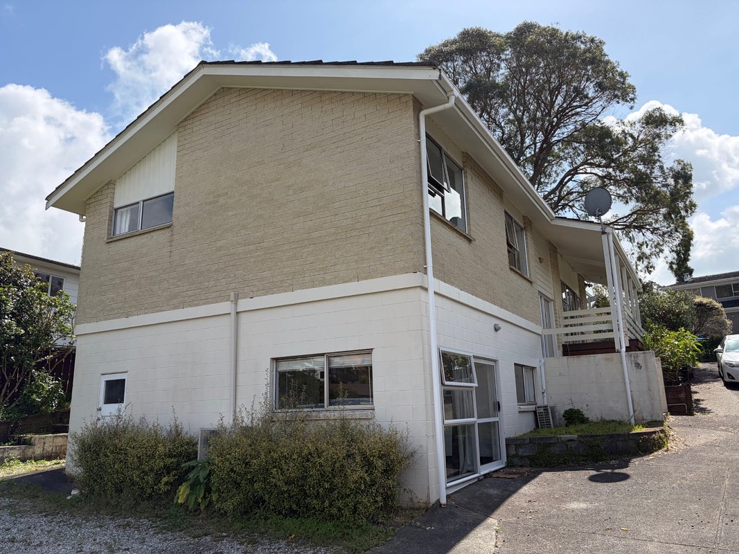 224 Glamorgan Drive, Northcross, Auckland - Carousel 2