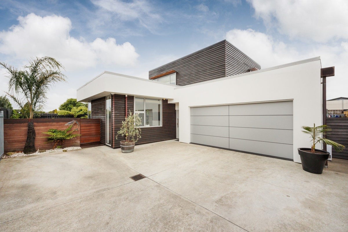 172A Park Road, West End, Palmerston North - Carousel 1