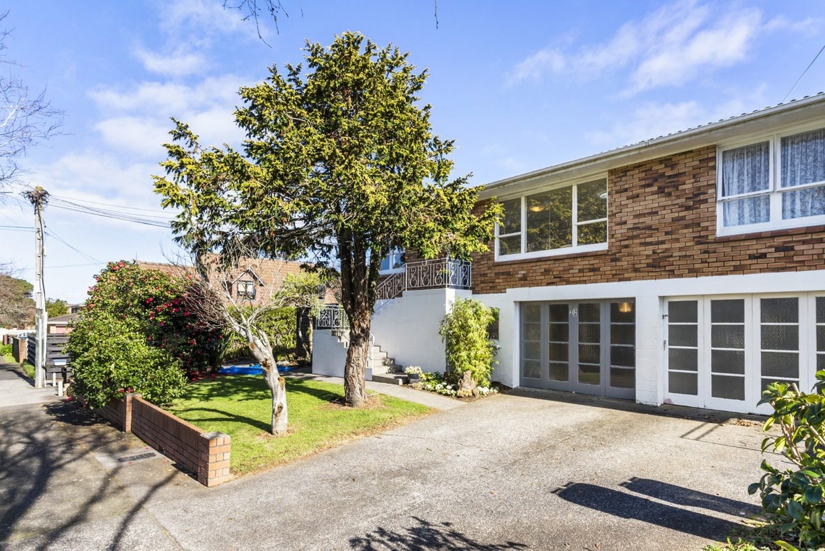 2/38 Inkerman Street, Onehunga, Auckland - Carousel 1