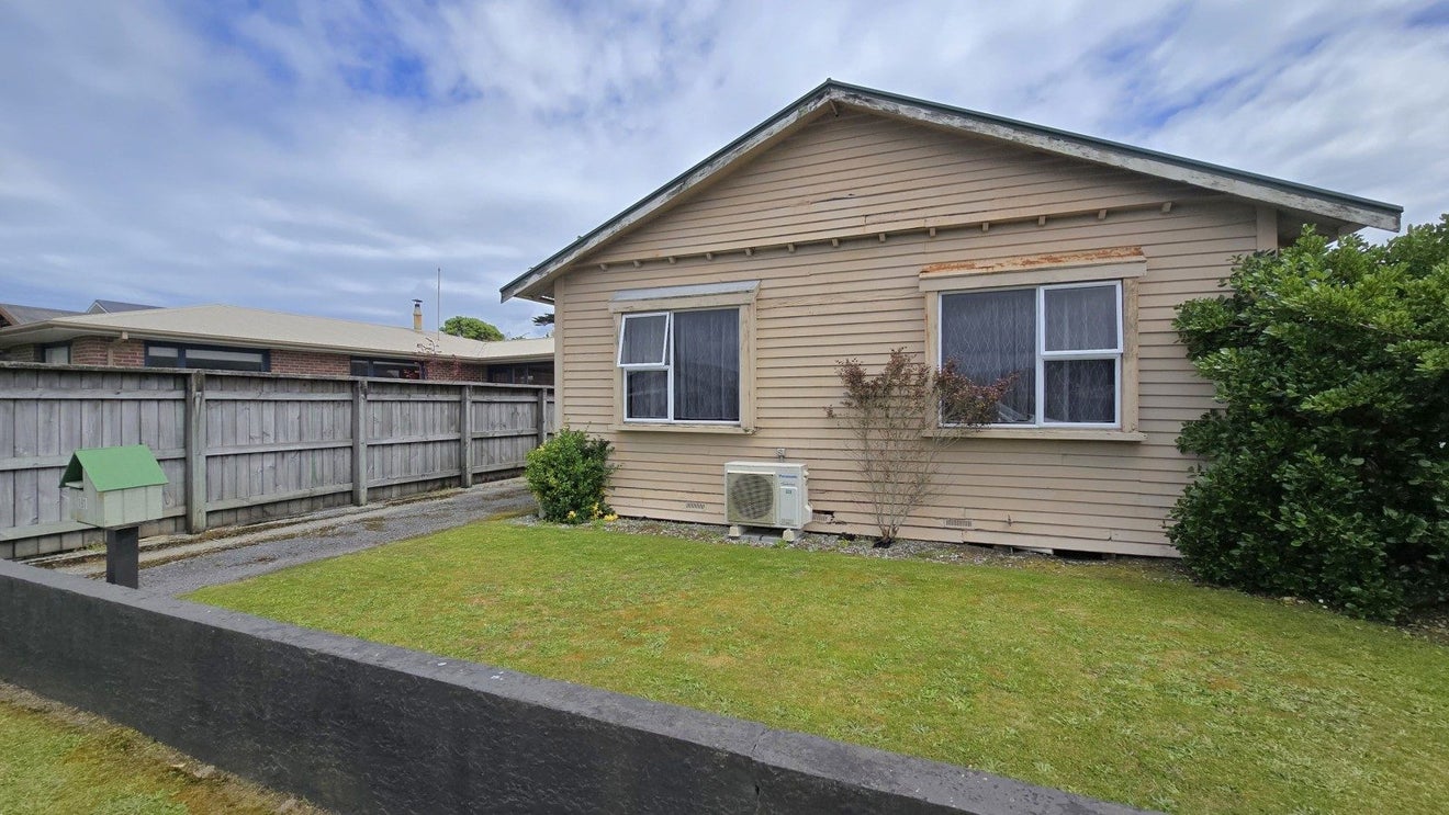191 Revell Street, Hokitika - Carousel 22