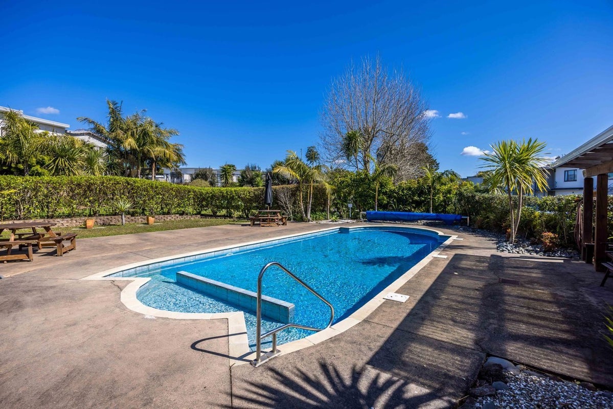 82/92 Bush Road, Albany, Auckland - Carousel 2