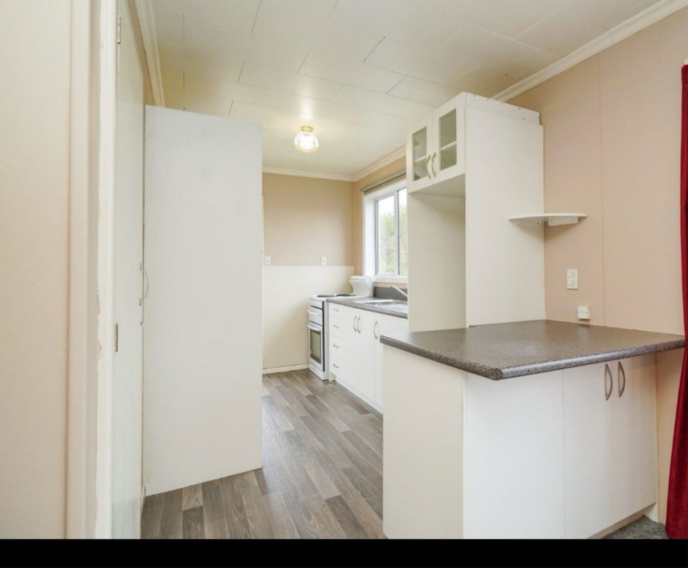 1/5 Biggar Street, Strathern, Invercargill - Carousel 2