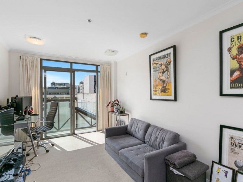 204/15 Holland Street, Te Aro, Wellington - Carousel 2