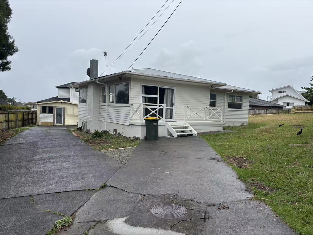43 Farquhar Road, Glendene, Auckland - Carousel 1