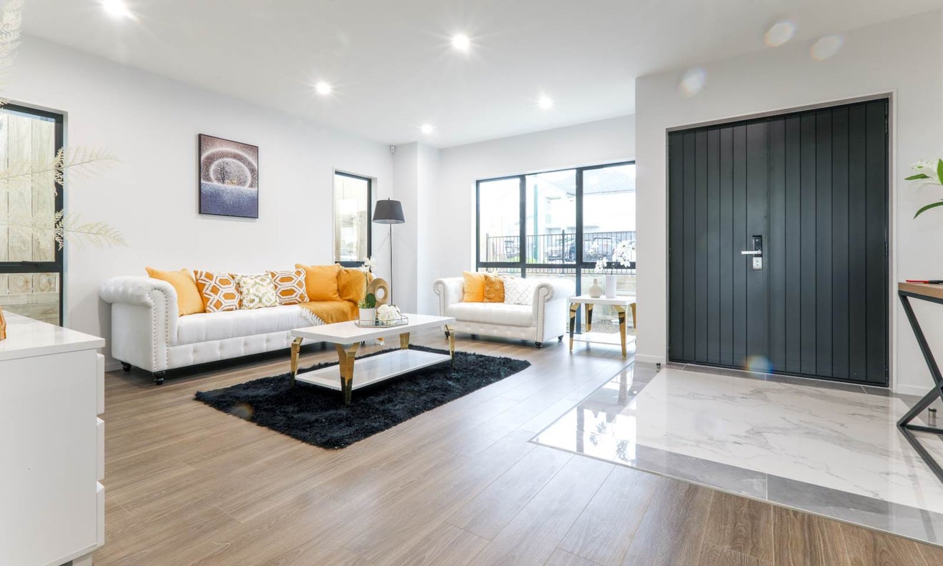 11 Whakahoki Road, Flat Bush, Auckland - Carousel 2