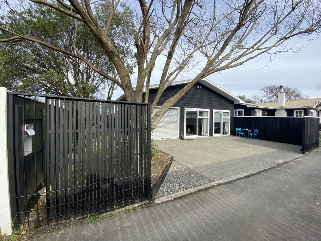 80 Summerhill Drive, Fitzherbert, Palmerston North - Carousel 1
