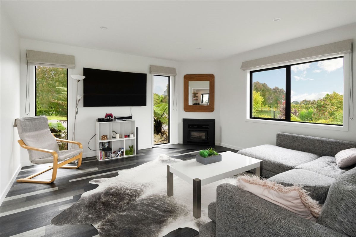 24 Ivy Lane, Ohau, Levin - Carousel 2