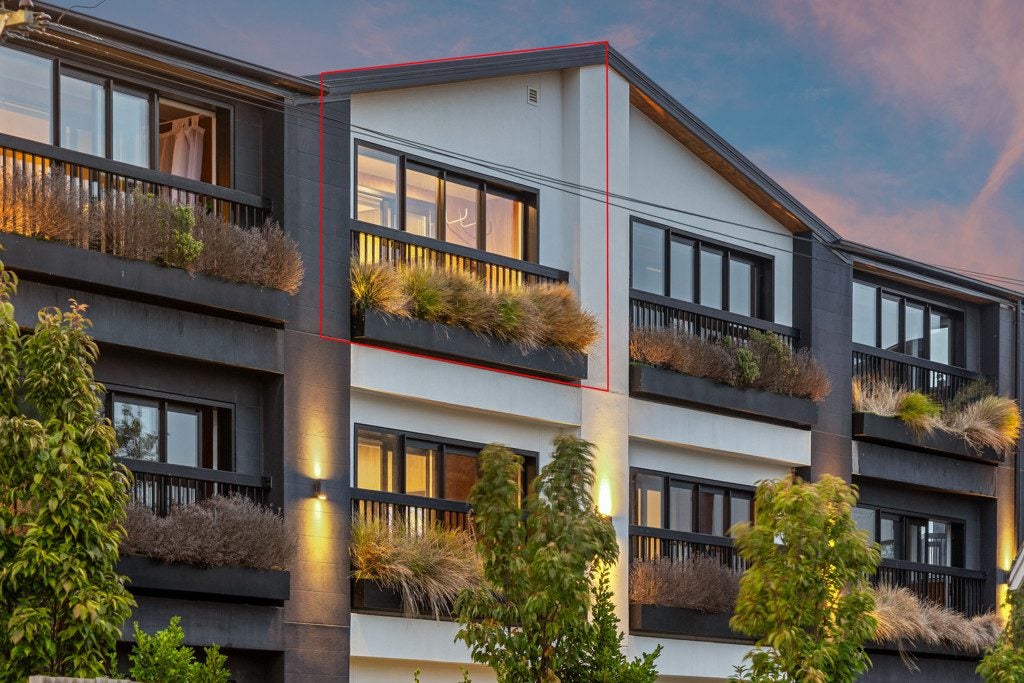 202/489 Selwyn Street, Christchurch Central, Christchurch - Carousel 1