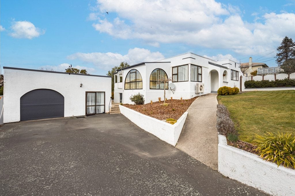 17A Mersey Street, South Hill, Oamaru - Carousel 1