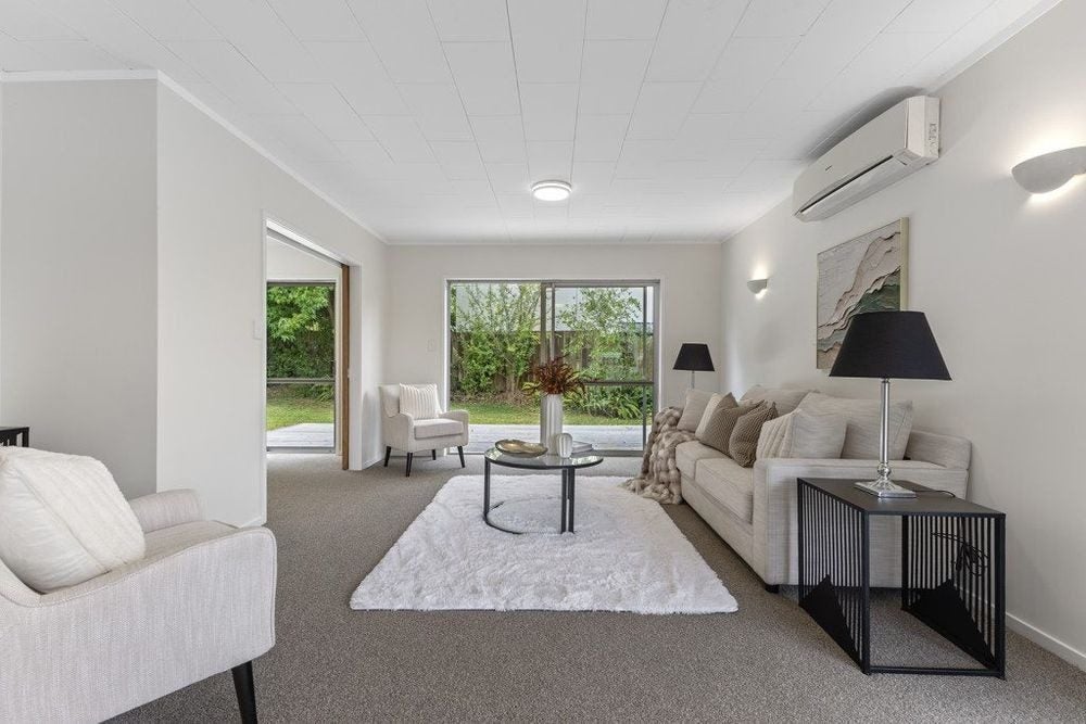 82A Beach Road, Mellons Bay, Manukau City, Auckland - Carousel 1