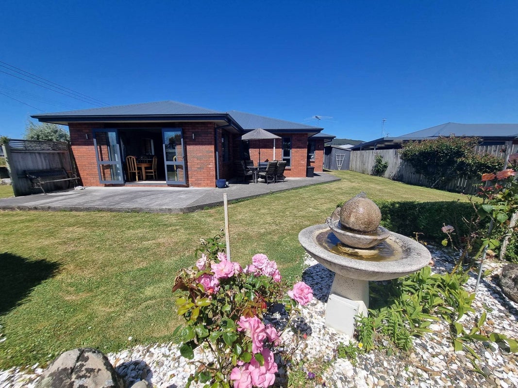 96 Havelock Street, Riverton - Carousel 1