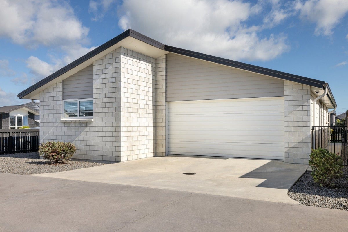 45 Union Drive, Papamoa - Carousel 18