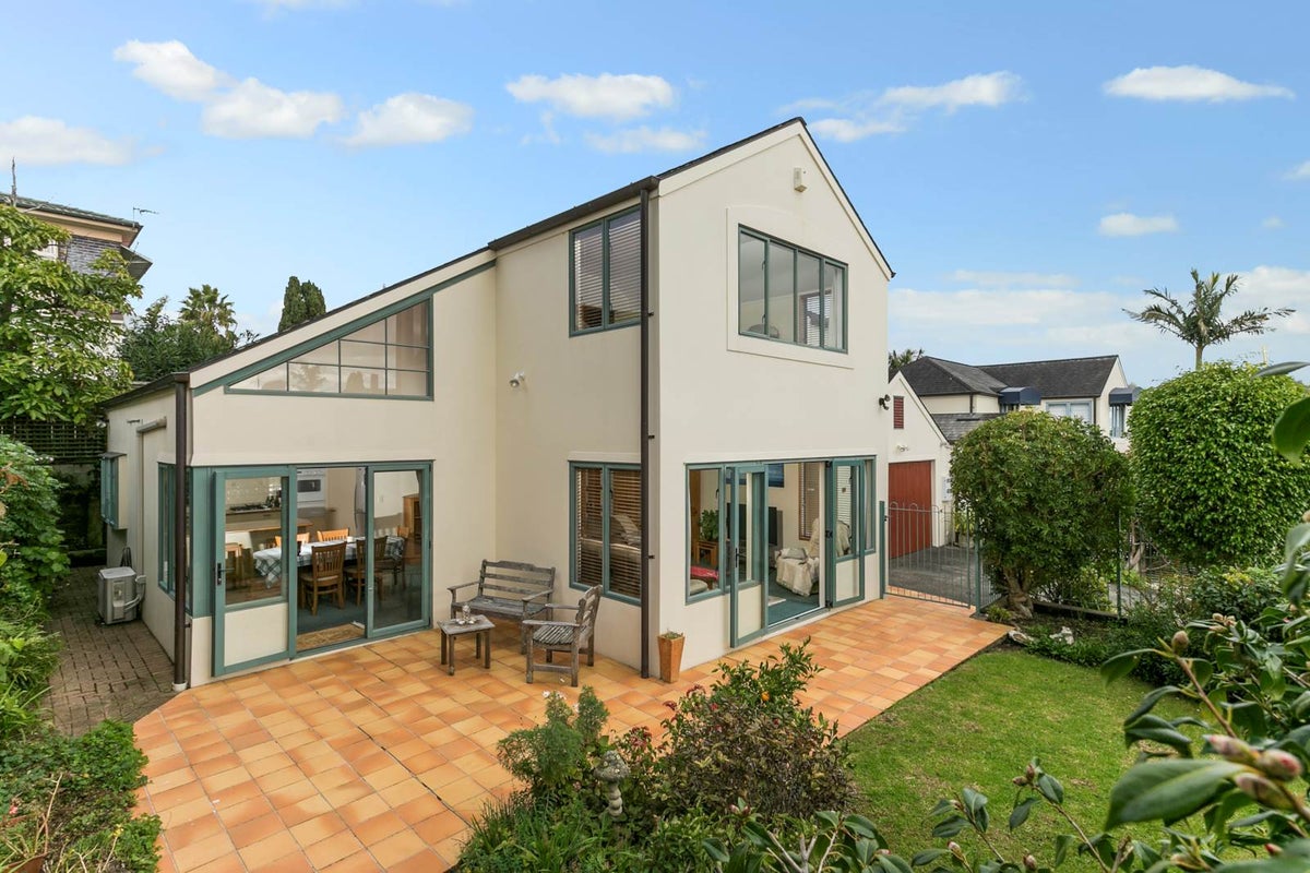1/87 Selwyn Avenue, Mission Bay, Auckland - Carousel 2