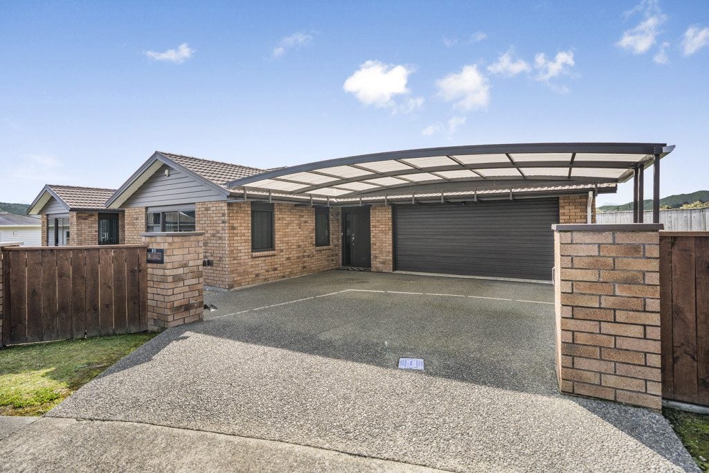 31 Nelson Crescent, Wainuiomata, Lower Hutt - Carousel 1
