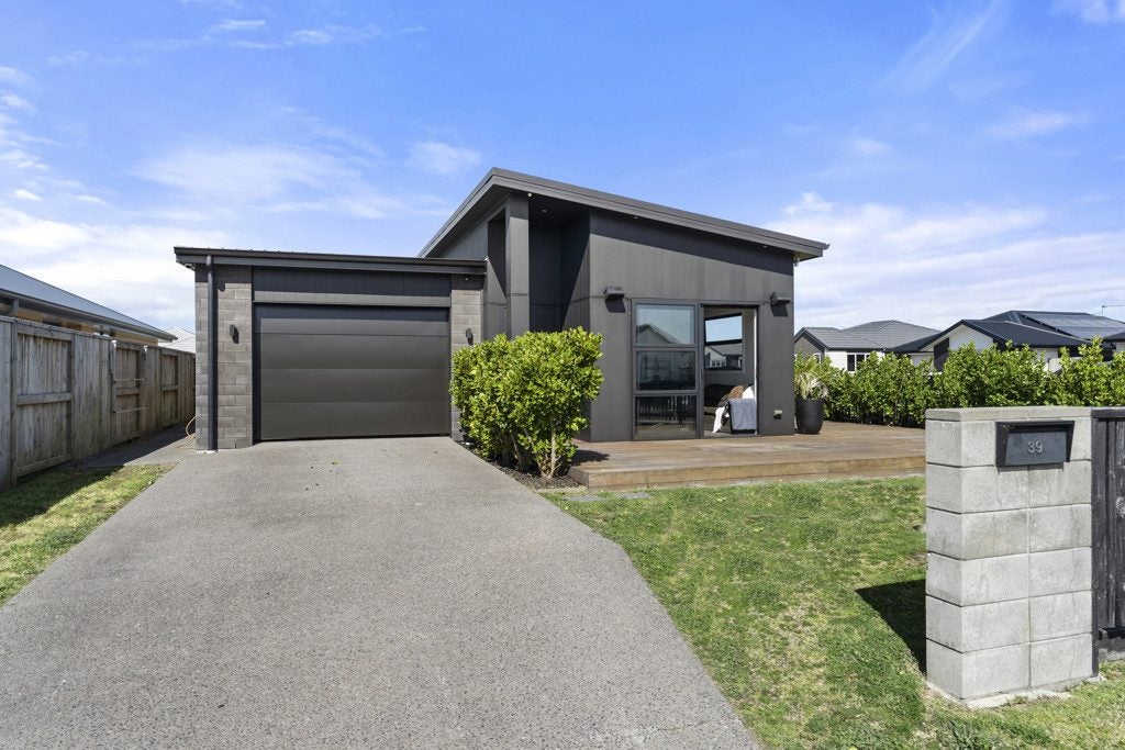 39 Union Drive, Papamoa, Papamoa - Carousel 1