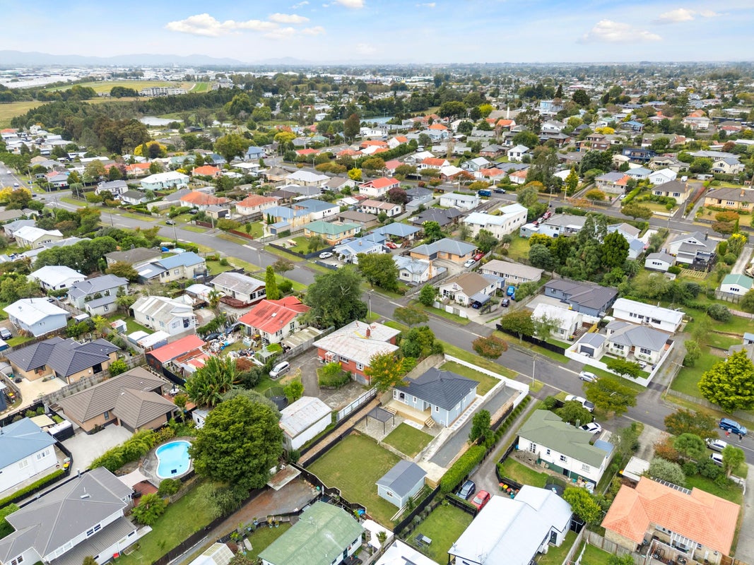 17 Hinau Street, Maeroa, Hamilton - Carousel 25