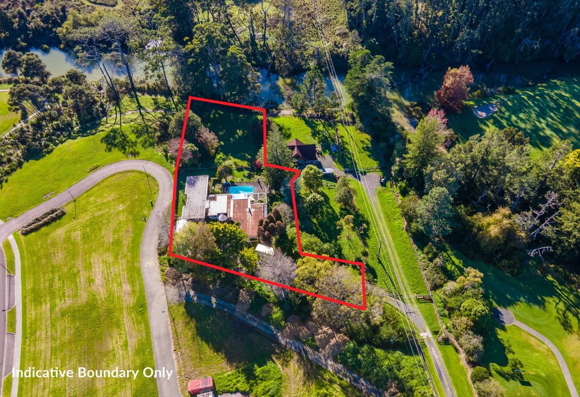 24 Saleyard Road, Howick - Carousel 2