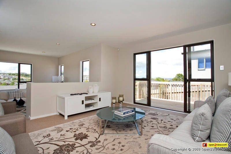 22 Catlins Place, Fairview Heights, Auckland - Carousel 2