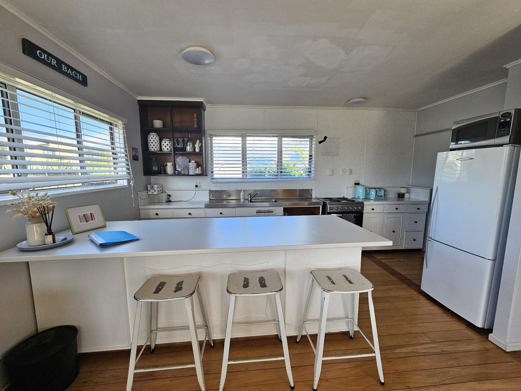 22 Hydrabad Drive, Waitarere Beach, Levin - Carousel 2