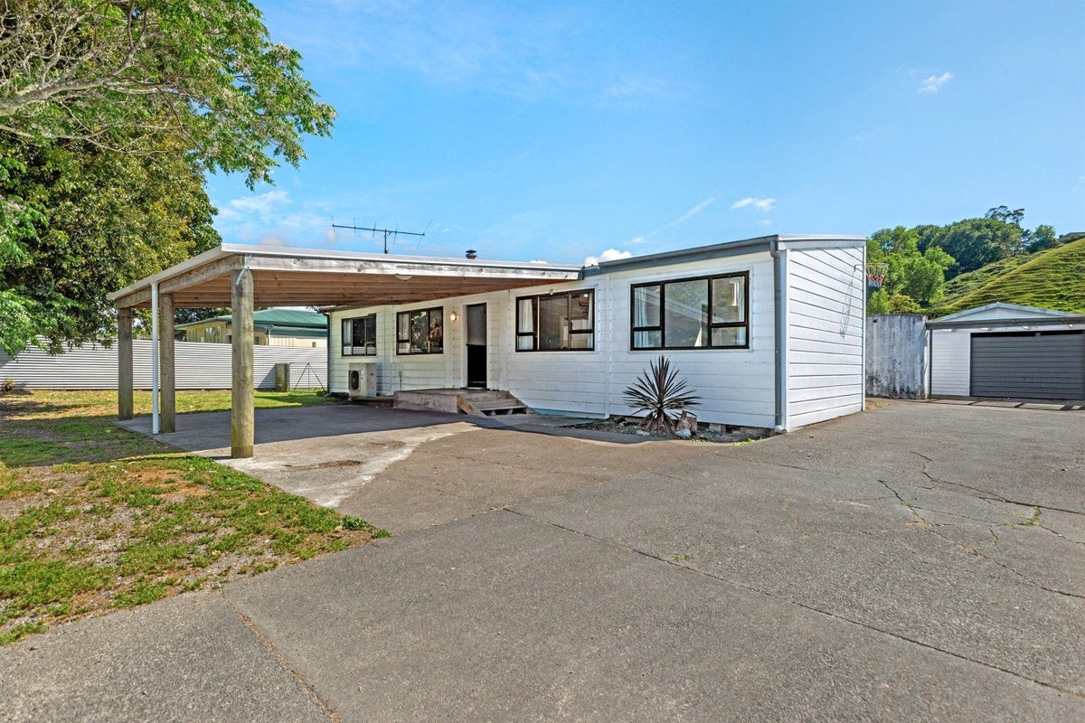 12 Hooper Street, Tamarau, Gisborne - Carousel 22