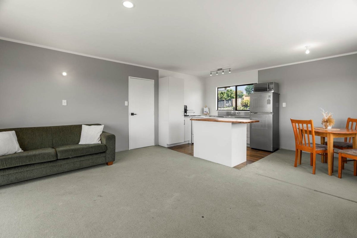 10B Te Arawa Place, Welcome Bay, Tauranga - Carousel 1