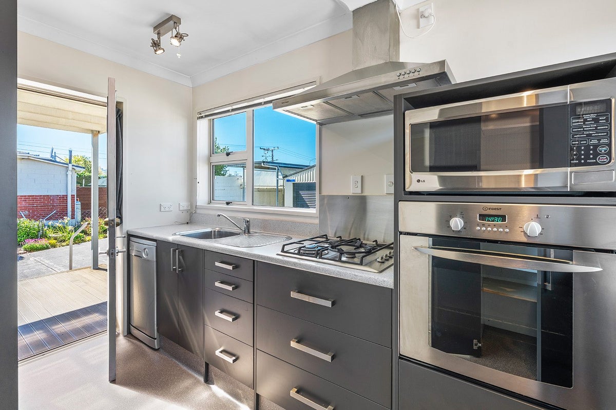 16 Ross Street, Mosgiel, Mosgiel - Carousel 2