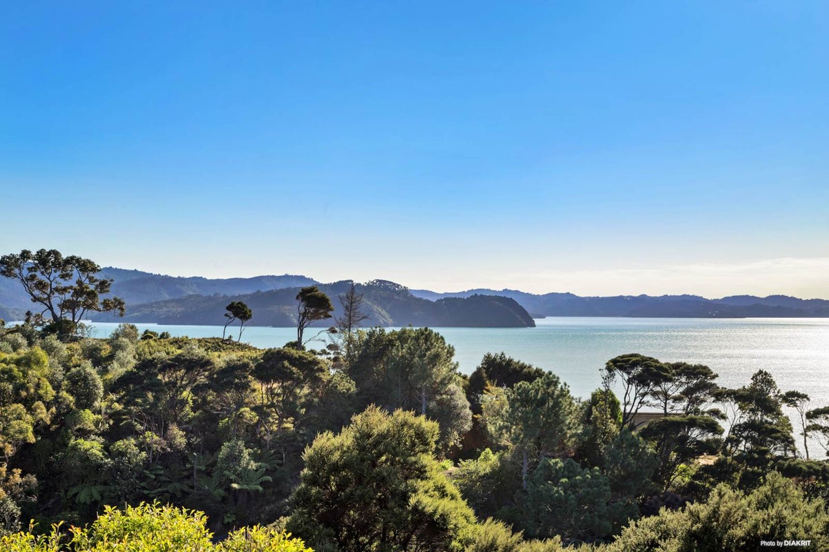 58B Wattle Bay Road, Manukau Heads, Awhitu - Carousel 2