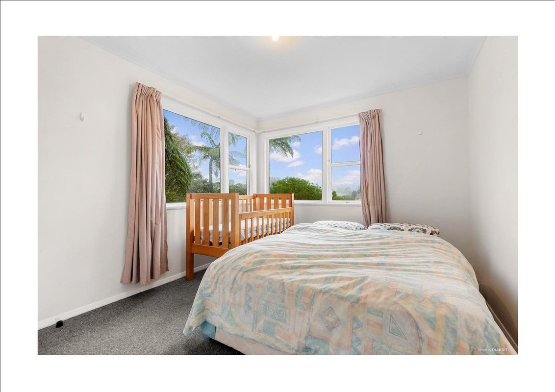 33 Pembroke Road, Northland, Wellington - Carousel 4