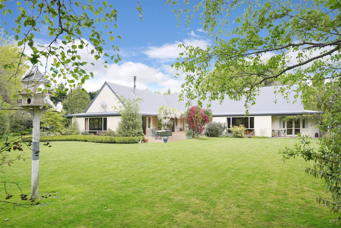 347 Goulds Road, Christchurch - Carousel 1
