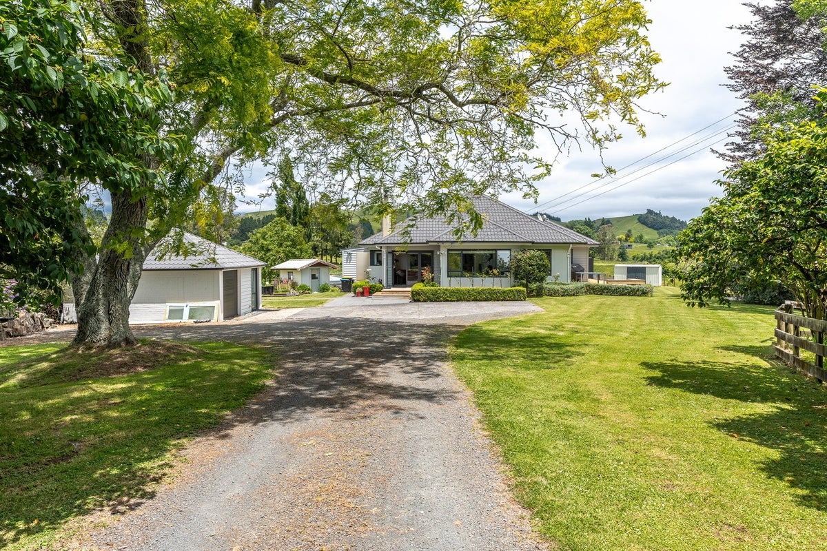 1056 Limeworks Loop Road, Karamu, Hamilton - Carousel 2
