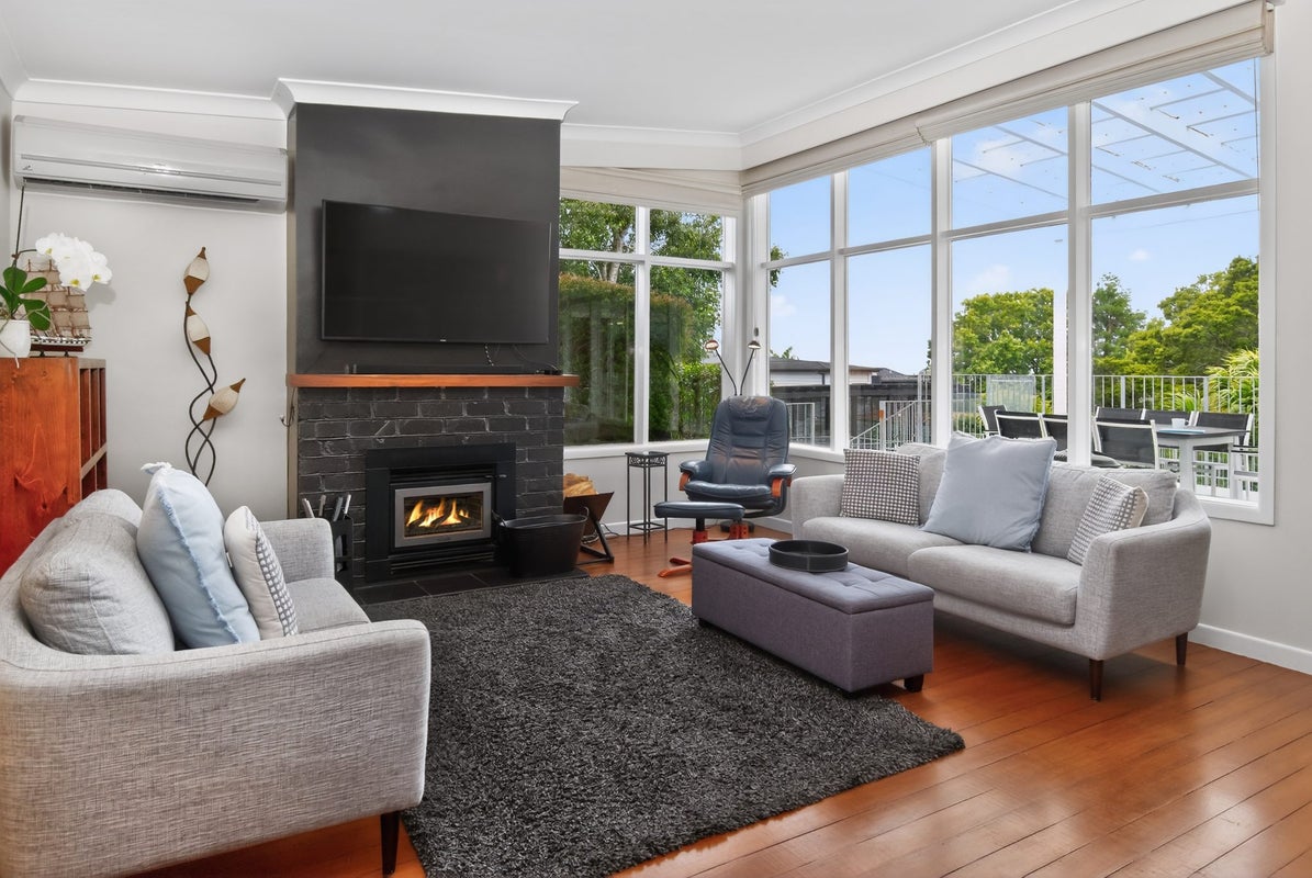 46 Pah Road, Cockle Bay, Auckland - Carousel 2