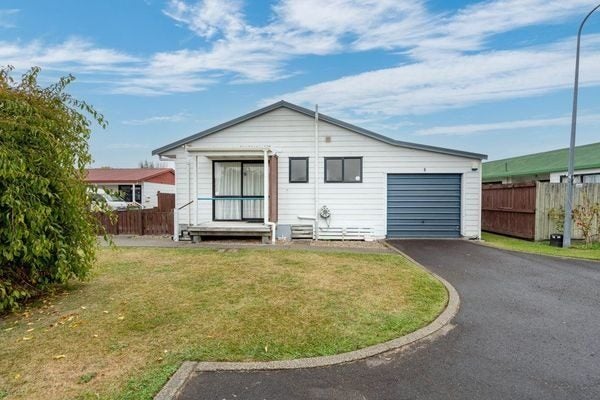 59B Dominion Road, Nawton, Hamilton - Carousel 1