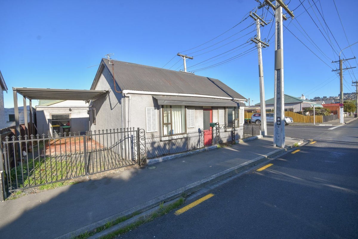 97 Bay View Road, South Dunedin, Dunedin - Carousel 1