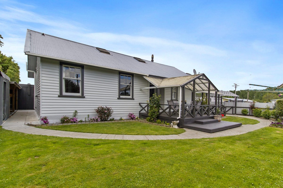 38 Thomas Street, Temuka - Carousel 1
