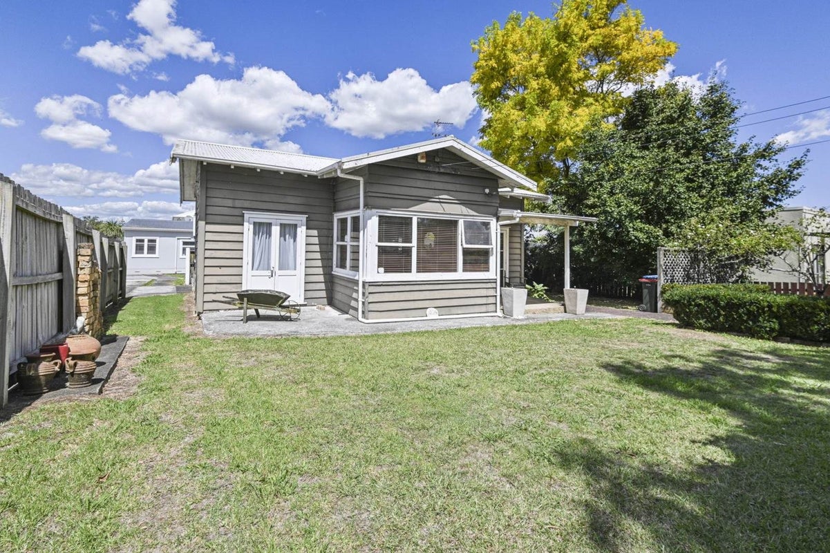29 Hillside Road, Mount Wellington, Auckland - Carousel 1