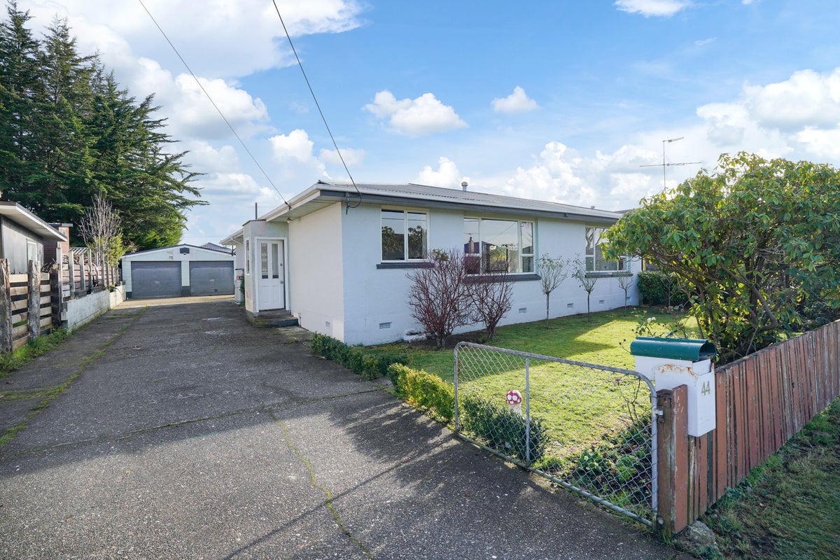 44 Tanner Street, Grasmere, Invercargill - Carousel 1