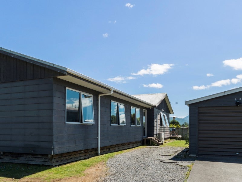 6 Ngahana Place, Turangi - Carousel 18