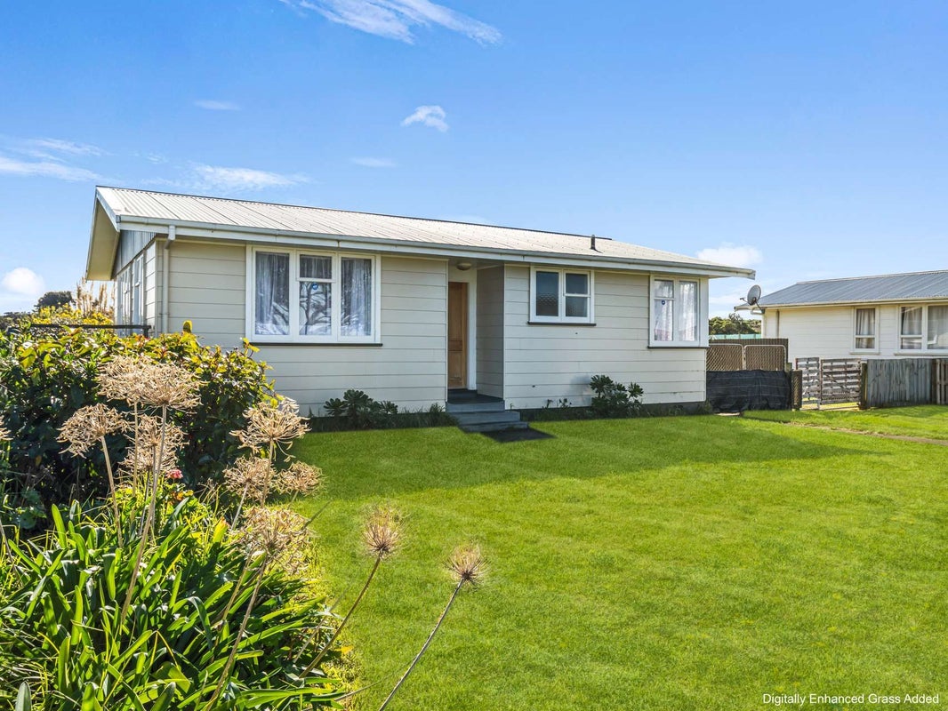 55 Titoki Street, Castlecliff, Whanganui - Carousel 1