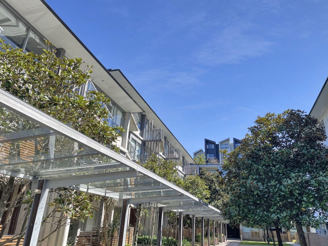 W103/28 Torrens Terrace, Mount Cook, Wellington - Carousel 1