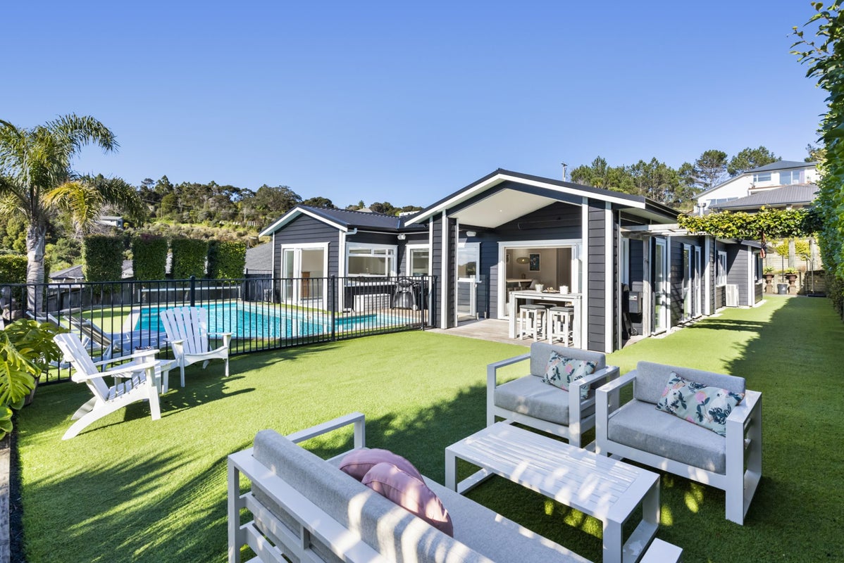 49 Beachwood Drive, Hatfields Beach, Orewa - Carousel 2