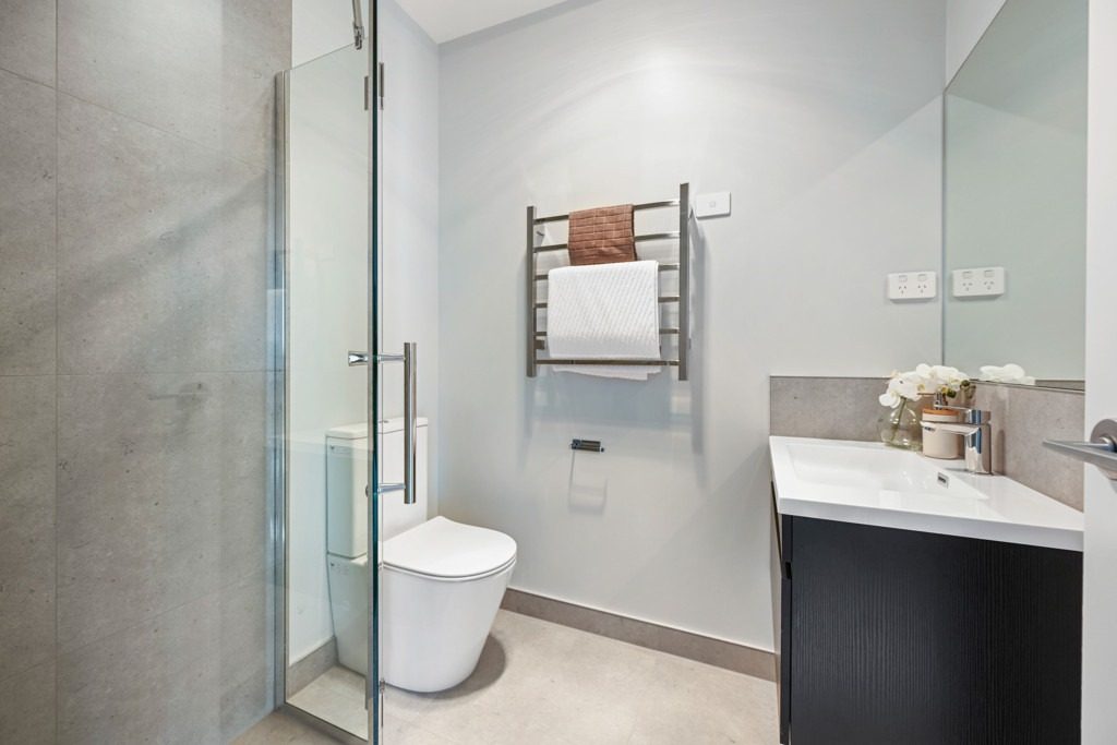 2/44 Rose Berry Crescent, Flagstaff, Hamilton - Carousel 15