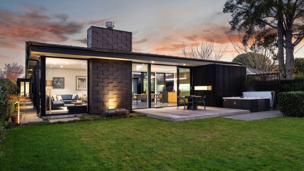 21 Rochdale Street, Fendalton, Christchurch - Carousel 1