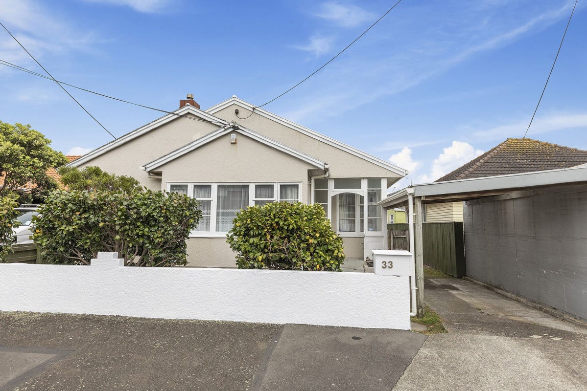 33 East Street, Petone, Lower Hutt - Carousel 15