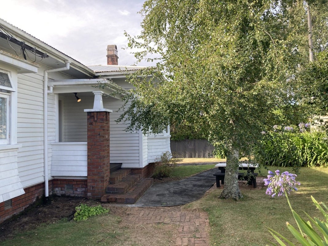 2/55 Pah Road, Epsom, Auckland - Carousel 1